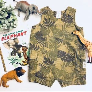 3 months | Carter’s onesie overall